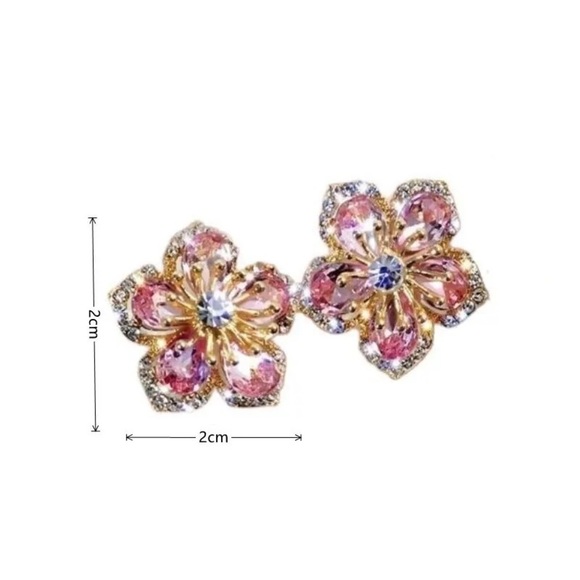💖5 items for $25 Sale!💖 Beautiful Rhinestone Flower Earrings - Picture 6 of 6